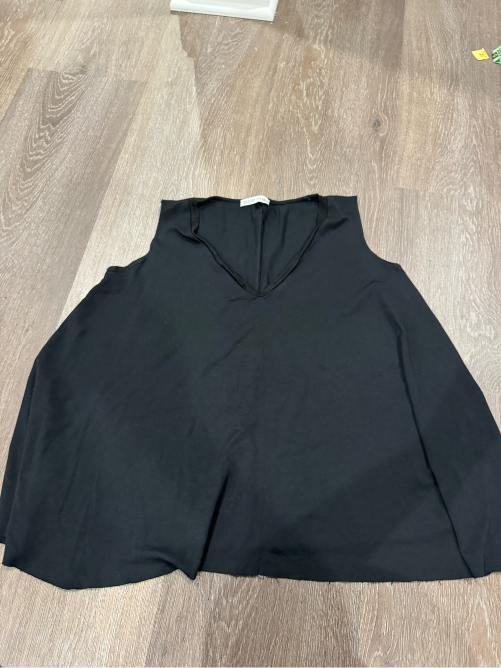 Zara Black V-Neck Sleeveless Tank Top